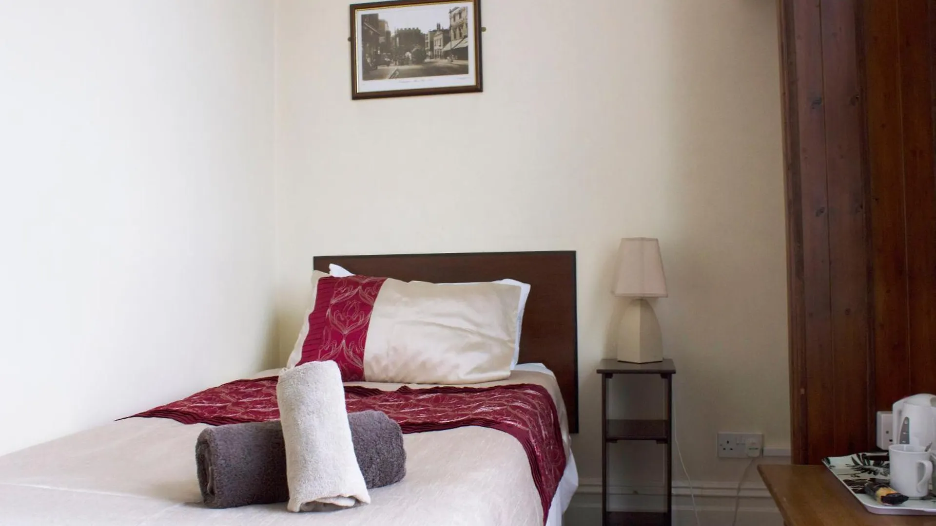 Landguard House Bed Only Hotel Southampton Reino Unido