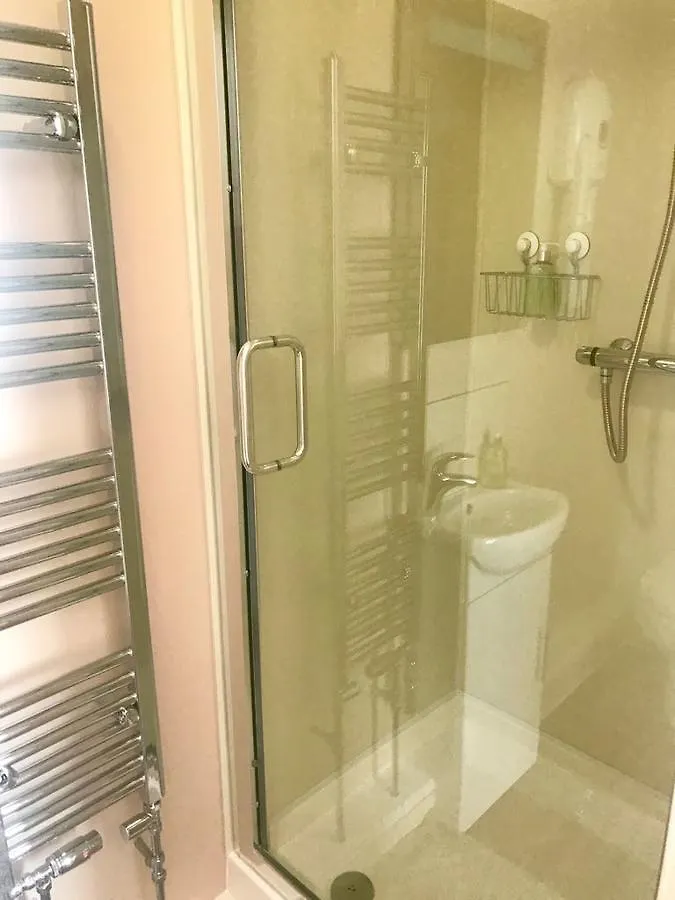 Landguard House Bed Only Hotel Southampton 3*,
